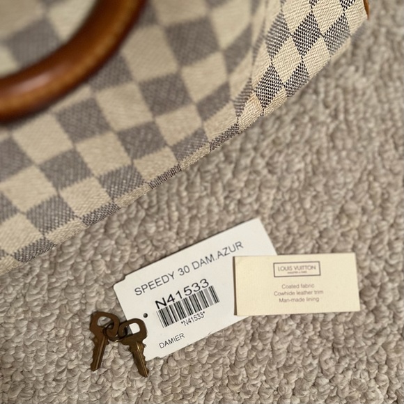 Authentic Louis Vuitton Speedy 30 - Picture 7 of 14